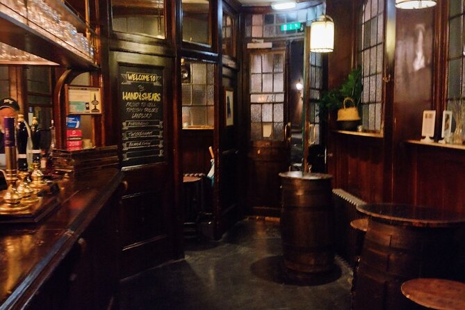 The Haunted Pubs of Old London: Small Group Tour - Cloth Fair, St. Bartholomew the Great, and Rahere’s Ghost