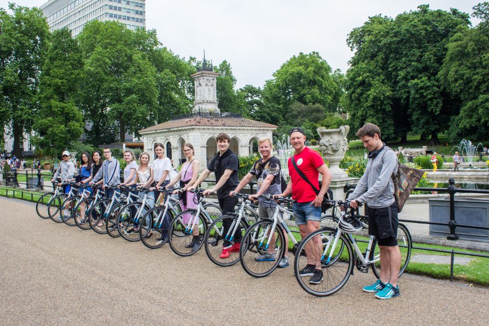 The London "Big Six" and a Pub. 5.5 hour tour - Snack stop reality: bring your own, then use the included break