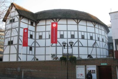 The Mayflower Private Walking Tour - Clink Prison Museum and Golden Hinde: London’s cruelty and its sea fantasies