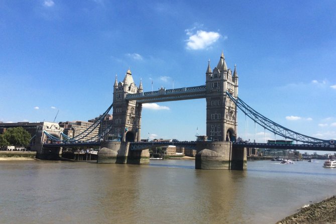 The Mayflower Private Walking Tour - Borough Market and London Bridge: trade, food, and the darker river crossing
