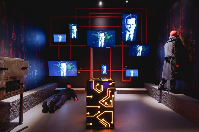 The Mind of Moriarty: Live Escape Experience - What feels most like Sherlock: staging, atmosphere, and the “in-show” feel