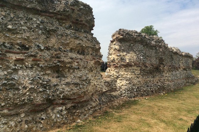 The Roman City of St Albans Private Tour - St Michael’s Church and the Roman Theatre: two eras, one walk
