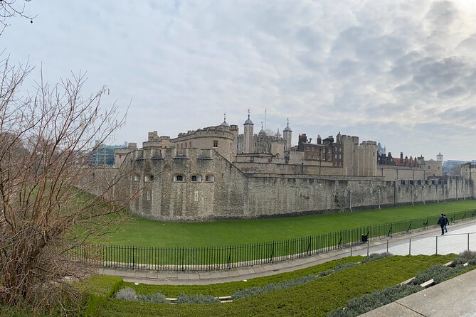 The Tower of London - Small Group Tour with a Local Expert - How the 2–3 hour route really works