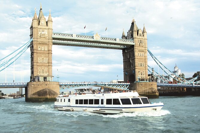 TopView® Hop-On Hop-Off London Discover Pass: 48-120 Hours - Landmarks Tour from the Big Ben area: Westminster to St Paul’s, Tower, and more