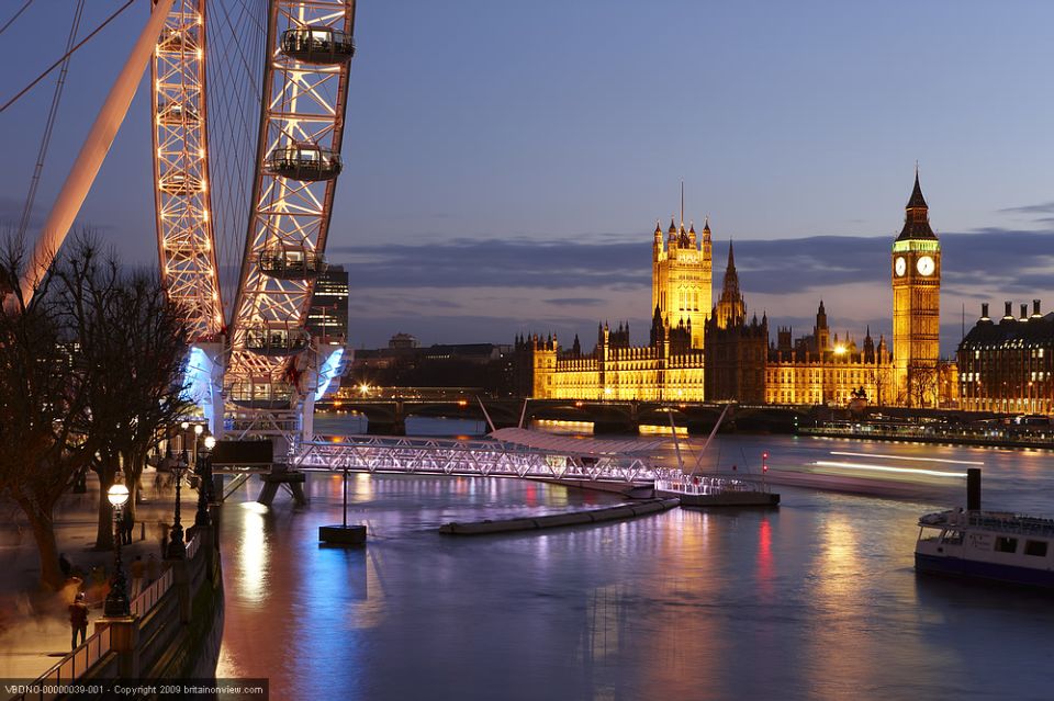 Tour of London and Christmas Day Lunch Cruise - Should You Book This London and Christmas Day Lunch Cruise?