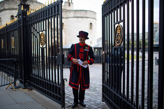 Tower of London After Hours Tour with Beefeater & Keys Ceremony - FAQ