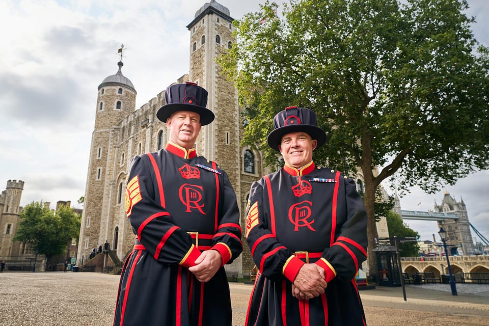 Tower of London: After-Hours Tour with Ceremony of the Keys - What you’re really paying for: after-hours time, a Beefeater guide, and ceremony access
