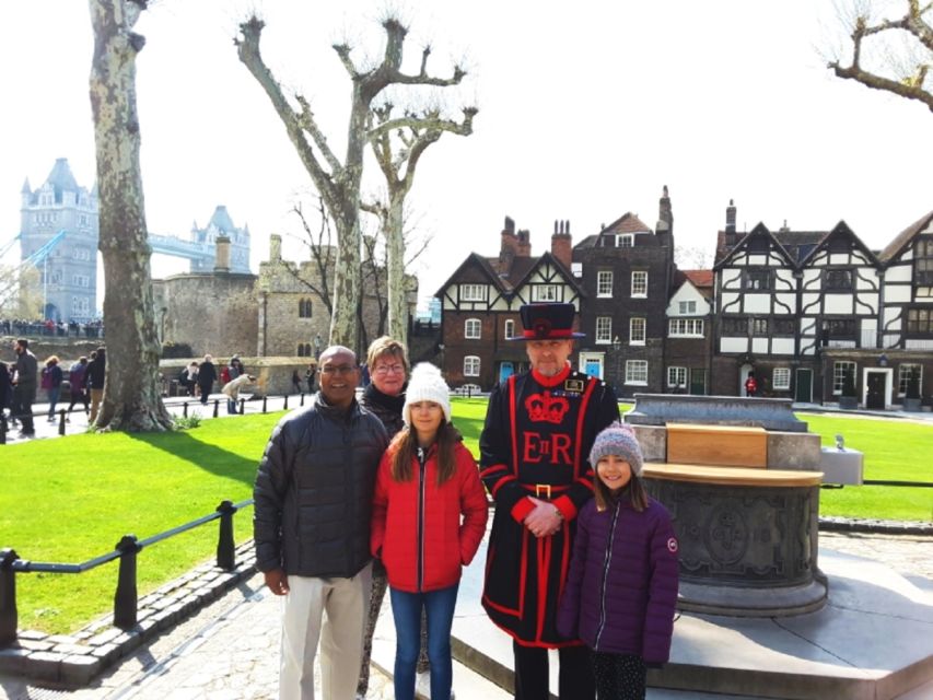 Tower of London and Tower Bridge Private Tour - Entering the Tower of London Story on Your Feet