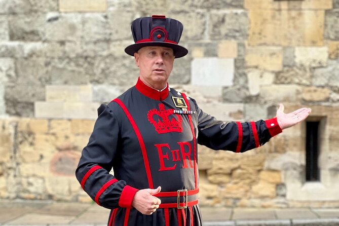 Tower of London Early Access, Opening Ceremony and Royal London - Two hours inside the Tower: White Tower, Henry VIII, Anne Boleyn, and the ravens