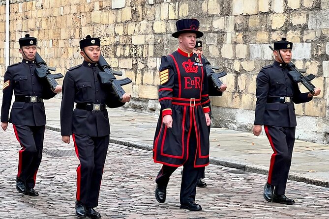 Tower of London Early Access, Opening Ceremony and Royal London - Crown Jewels opening ceremony access: first in line
