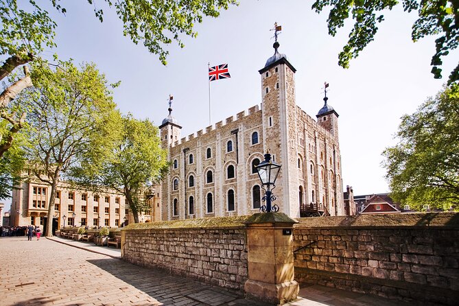 Tower of London Fully Guided Private Tour - Why the guide’s style makes a difference (David and the humor factor)