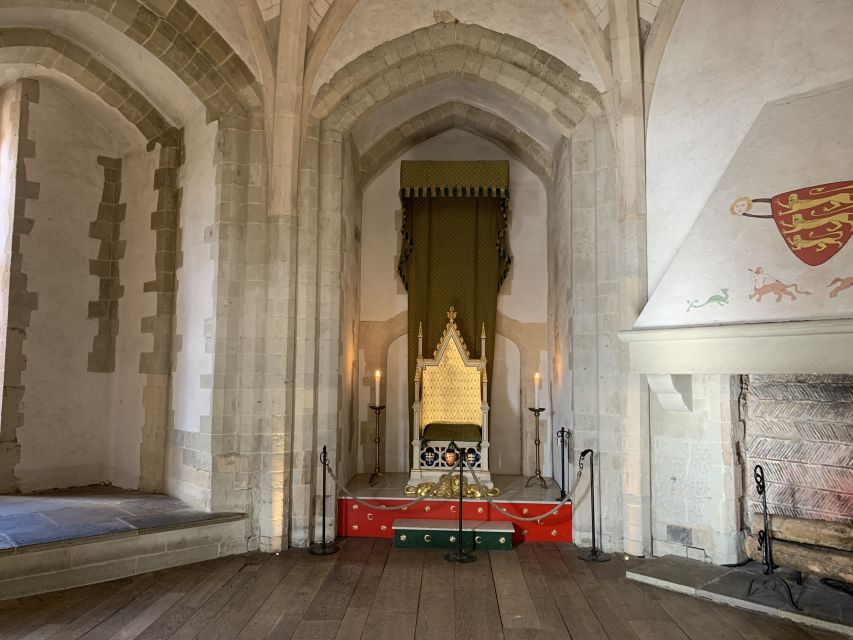 Tower of London Kid-Friendly Private Tour - Steps, cobbles, and the stroller ban: plan for the physical reality
