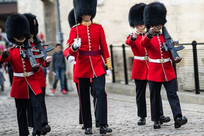 Tower of London: Opening Ceremony & Early Crown Jewels Access - Meeting Beefeaters and Getting Your Photos: The Human Part of the Tower