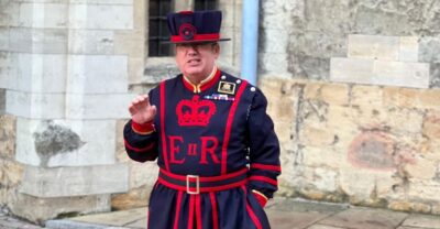 Tower of London Private Tour - Skip the entry hassle with included admission and a mobile ticket