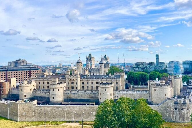 Tower of London Private Tour for Families and Friends - Skip-the-Line Entry That Actually Saves Time