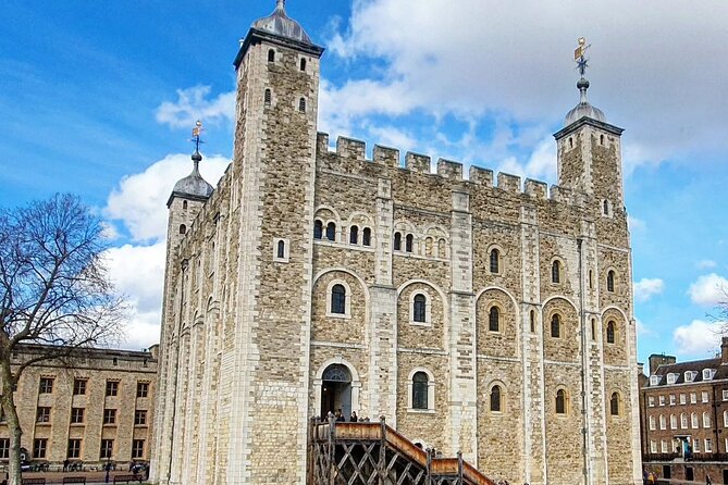 Tower of London Ticket with Audio Guide and Unlimited Entry Time - Crown Jewels at the Jewel House: the stop that sets the wow factor