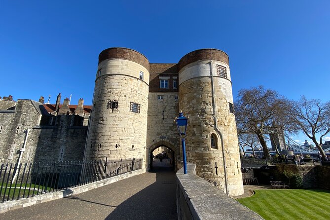 Tower of London & Westminster Abbey VIP Tour with expert guide - What to bring and how to make the day smoother
