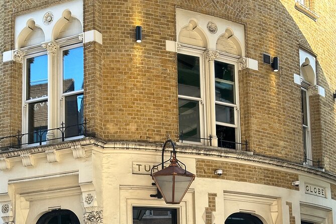 Traditional English Walking Food Tour With London Food Tours - Sweet stops: chocolate, cocoa beans, and a 150-year recipe