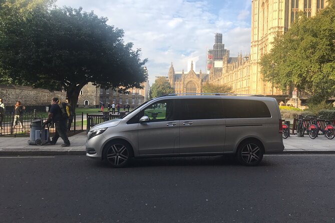 Transfer from Heathrow Airport to London hotel on private car - Meeting Your Chauffeur at Heathrow, Without the Taxi Hunt