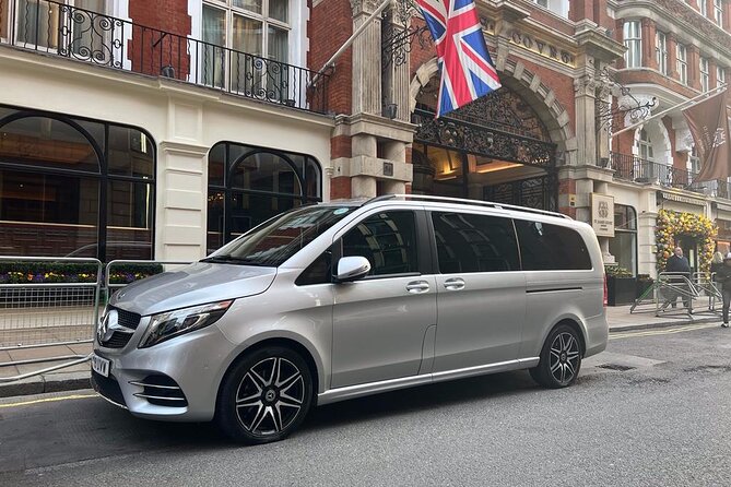 Transfer from Heathrow Airport to London hotel on private car - Who Should Book This Heathrow to London Private Transfer?