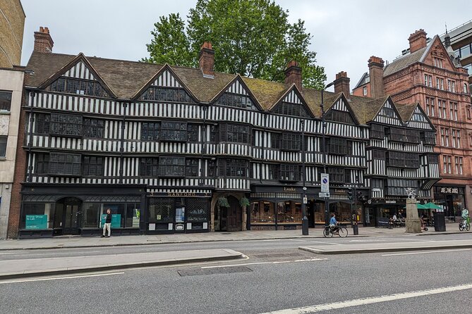 Turmoil, Templars & Oliver Twist London's Squalor and Splendour - Small-group Q&A with Tom: how the guide style boosts value
