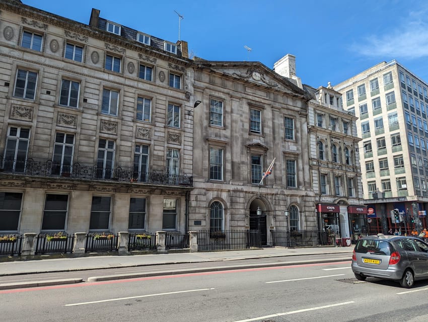 Turmoil, Templars, Oliver Twist: London's Squalor & Splendor - Old Bailey and Bridewell Centre: Two Notorious Prisons, One Clear Theme