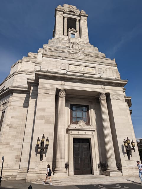 Turmoil, Templars, Oliver Twist: London's Squalor & Splendor - Royal Courts of Justice: The Court System as a Landmark