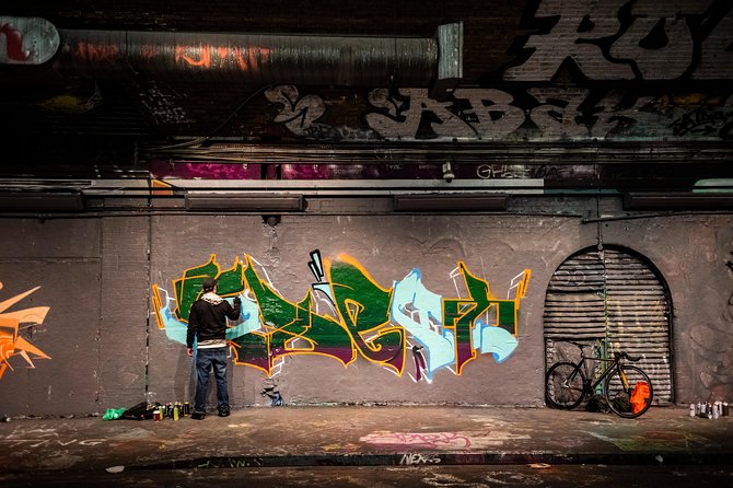 Ultimate introduction to photography in Central London - South Bank skate park: dynamic shots and controlled blur