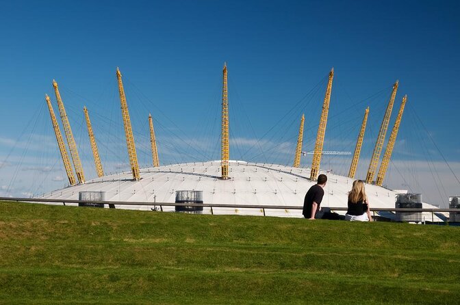Up at The O2: Sunset Climb with Guided Tour with Panoramic Views - Why the O2 rooftop climb feels different at sunset