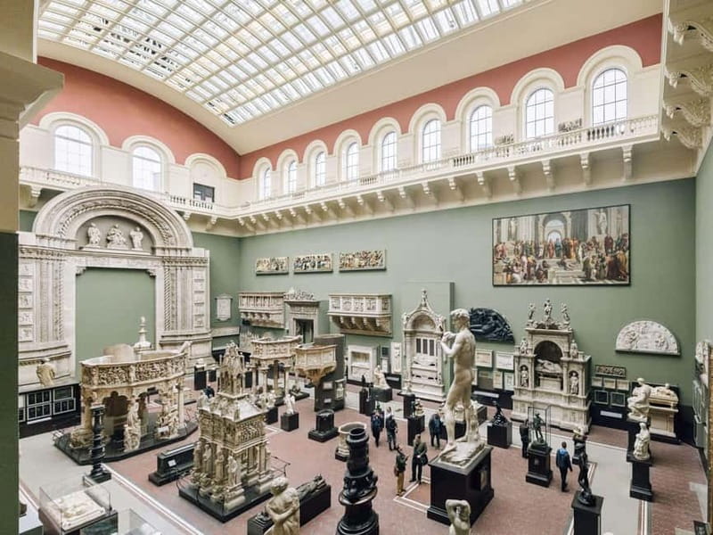 Victoria and Albert Museum London Private Guided Tour 3 hour - Entering the V&A for Applied Arts, Decorative Arts, and Design
