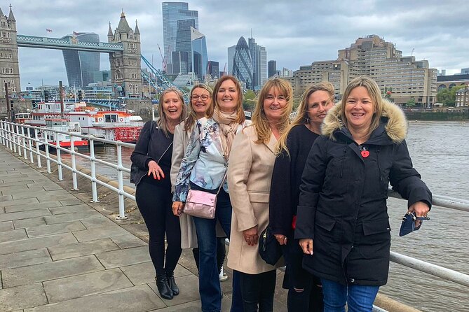 Villains and Gangsters of London Private Taxi Tour - Stop 3: Tower of London from Tower Hill (prison context, quick but effective)