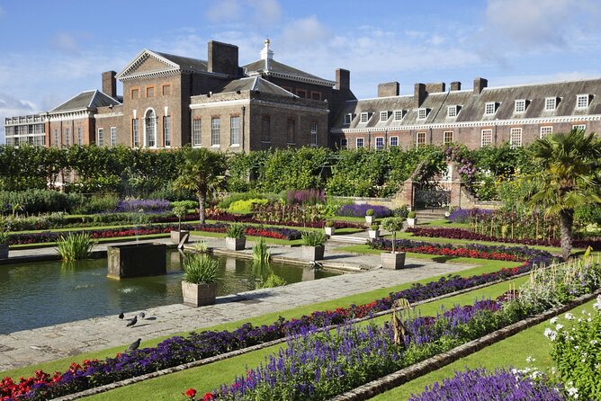 VIP Kensington Palace Gardens Tour & Royal Tea Crown Experience - Stop 2: Kensington Gardens, the Cradle Walk, and Princess Diana’s statue