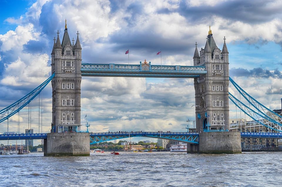 VIP Tower of London Beefeater Meet & Greet and Royal London - Tour pacing, group energy, and where you might feel rushed