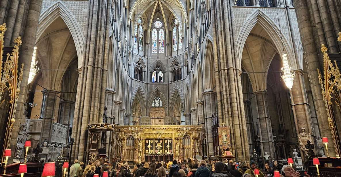 VIP Westminster Abbey & Upper Gallery and Buckingham Palace - Skip-the-line entry at Westminster Abbey: where the value really starts