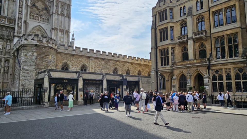 VIP Westminster Abbey & Upper Gallery and Buckingham Palace - Price and timing: is $180 for 3 hours worth it?