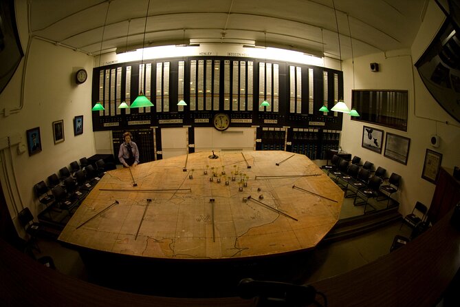 Visit Churchill War Rooms & Private Westminster Tour - Trafalgar Square and Whitehall: spotting the UK’s power in plain sight