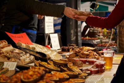 Walking Tour and Tasting at Indian Restaurant in London - Borough Market: Your Best 1-Hour Food Launch
