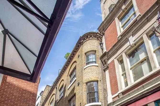 Walking Tour and Tasting at Indian Restaurant in London - Old Spitalfields Market: Smells, Stalls, and More Time to Wander