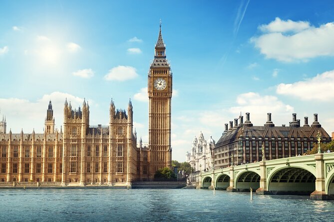 Walking Tour of London Westminster Abbey, Big Ben, Buckingham - Houses of Parliament from the street: where politics meets stonework
