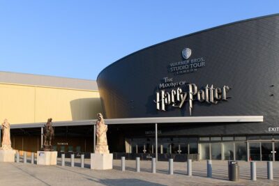 Warner Bros. Studio Tour London The Making of Harry Potter with return transfers - Your 4 hours inside: how the studio visit actually runs