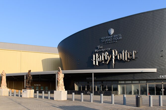 Warner Bros. Studio Tour London The Making of Harry Potter with return transfers - Your 4 hours inside: how the studio visit actually runs