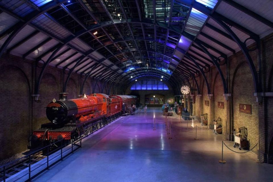 Warner Bros. Studios and 1-Day London Hop-on Hop-off tour - Which Bus Route Fits Your Day: Blue vs Red vs Drop-Off Service