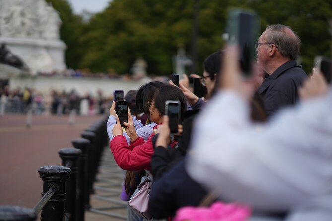 Westminster Abbey, Big Ben, Buckingham Guided Tour of London - St James’s Palace and Jermyn Street: Royal Power Meets Menswear