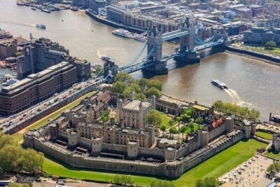 Westminster Walking Tour, River Cruise & Tower of London Entry - Westminster walking section: big landmarks, smart pacing
