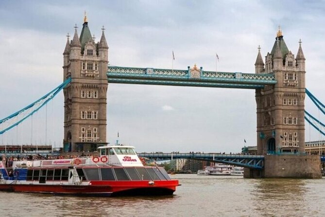 Westminster Walking Tour, River Cruise & Tower of London Entry - Guide quality and small-group feel