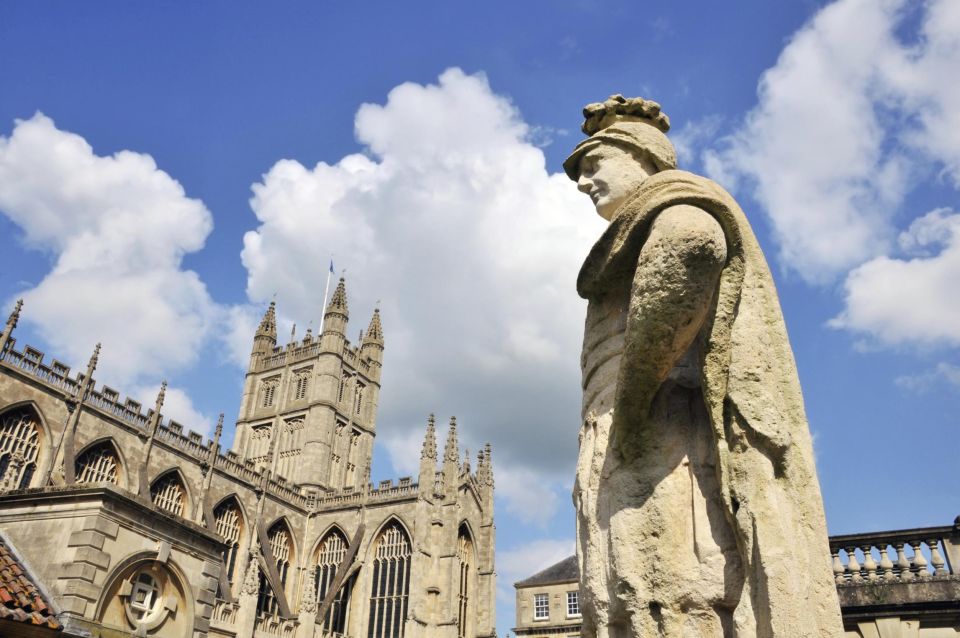 Windsor, Bath, Stonehenge & Salisbury with Christmas Lunch - Bath by Panoramic Coach: Georgian Landmarks at a Fast, Useful Pace