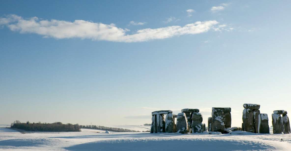 Windsor, Bath, Stonehenge & Salisbury with Christmas Lunch - Guides and Drivers: Why the Day Feels Smooth