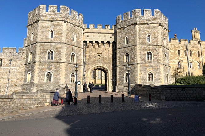 Windsor Castle and Eton College Private Car with Driver Guide - Guide David Garcia: the human details that save your day