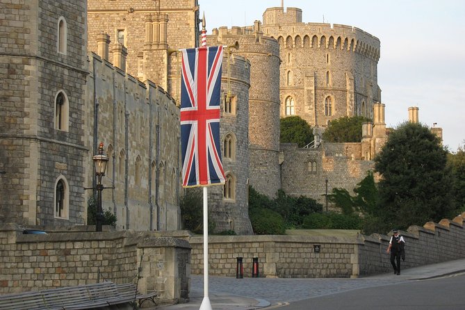 Windsor Castle & Hampton Court Palace, Private Tour Including entry pass - Value check: is $612.44 per person a smart use of time?