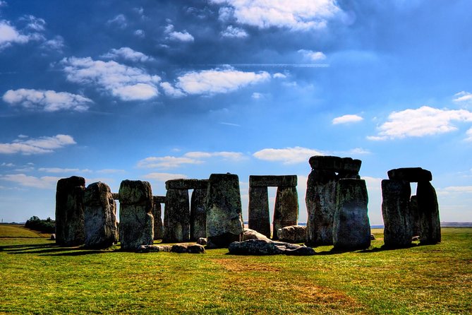 Windsor Castle, Stonehenge, and Oxford Day Trip from London - Stonehenge: Audio-Guided Mysteries and a 250-Object Exhibition